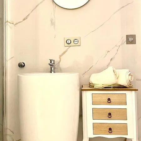 Inncadizcasa Senorial Rivadavia *